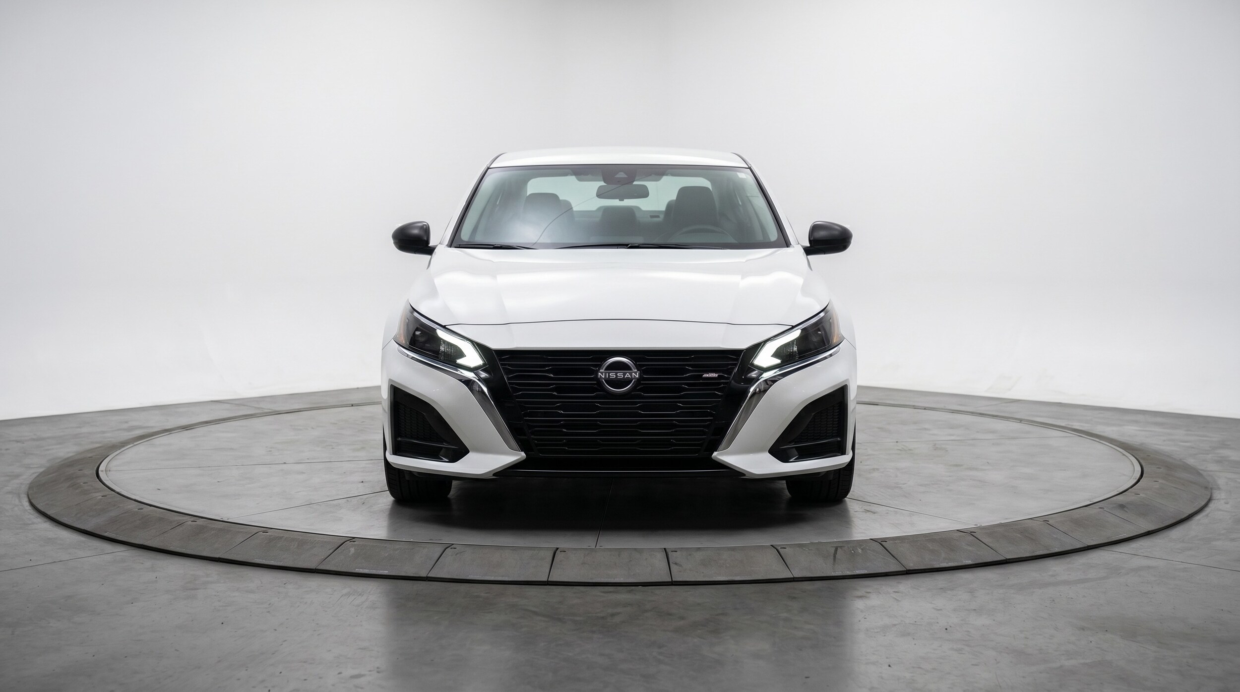 Thumbnail: 2025 Nissan Altima - 2