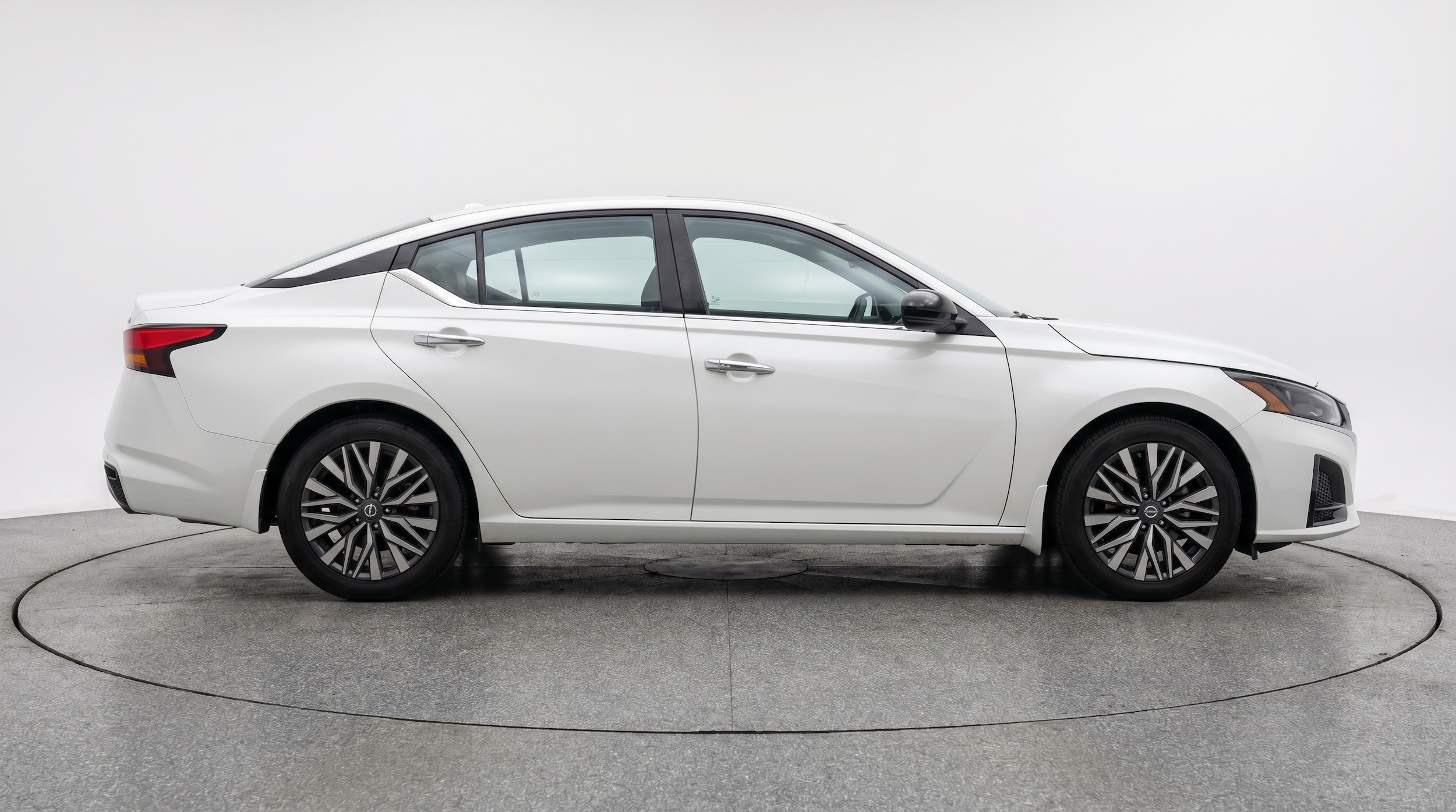 Thumbnail: 2025 Nissan Altima - 8