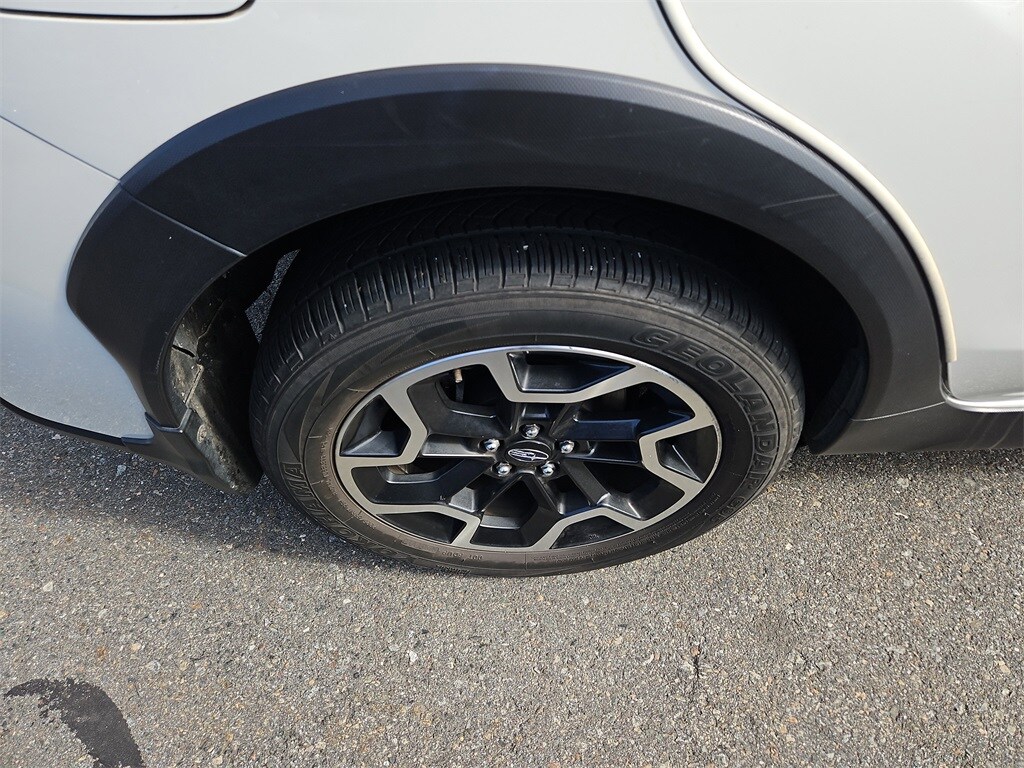 2016 Subaru Crosstrek 2.0i Premium photo 2
