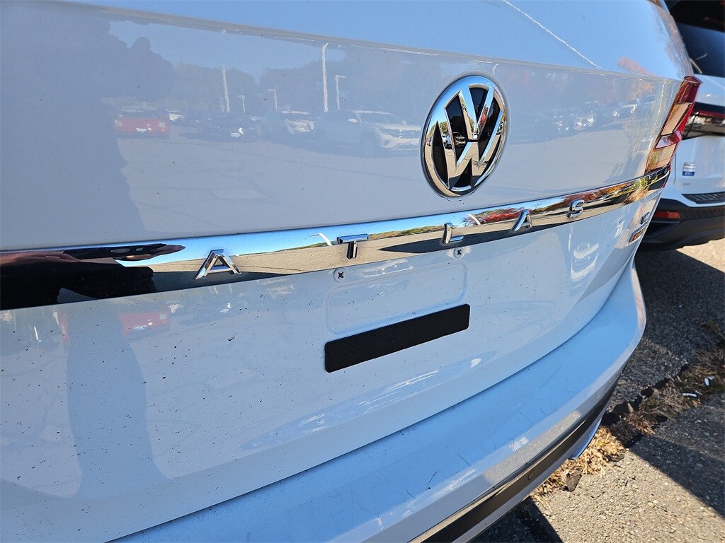2019 Volkswagen Atlas V6 SEL photo 3