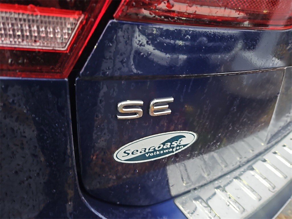 2023 Volkswagen Tiguan SE photo 3