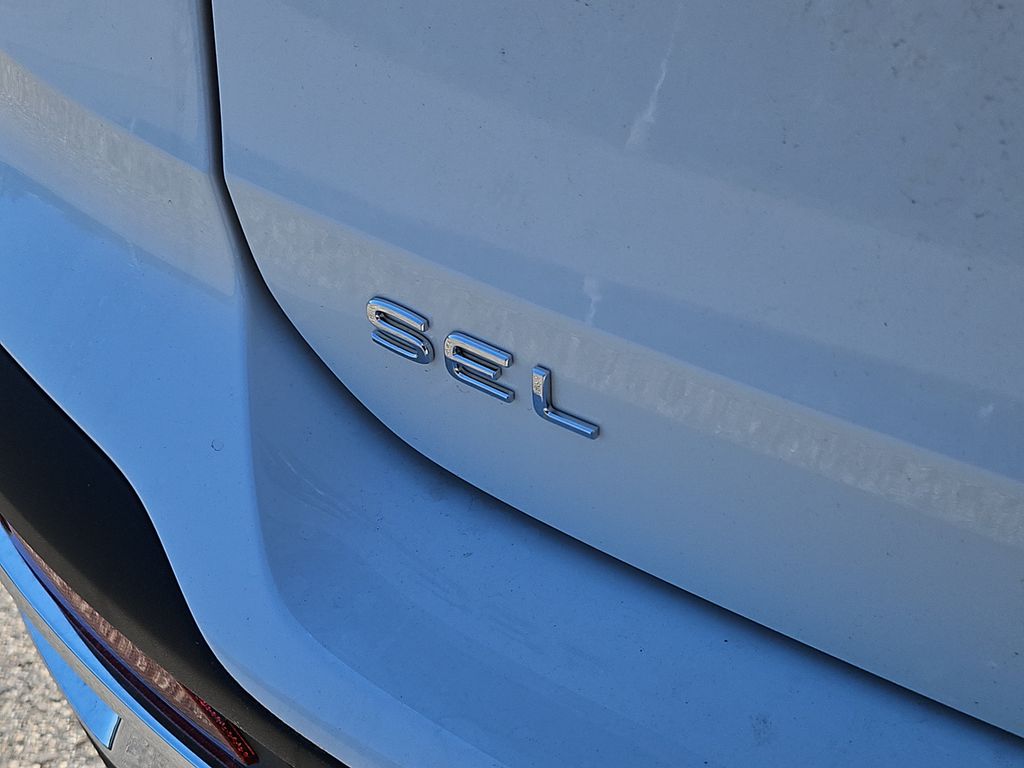 2026 Volkswagen Taos SEL - Photo 6