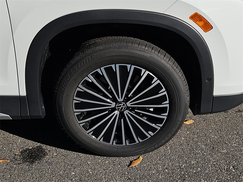 New 2025 Volkswagen Tiguan 2.0T S SUV