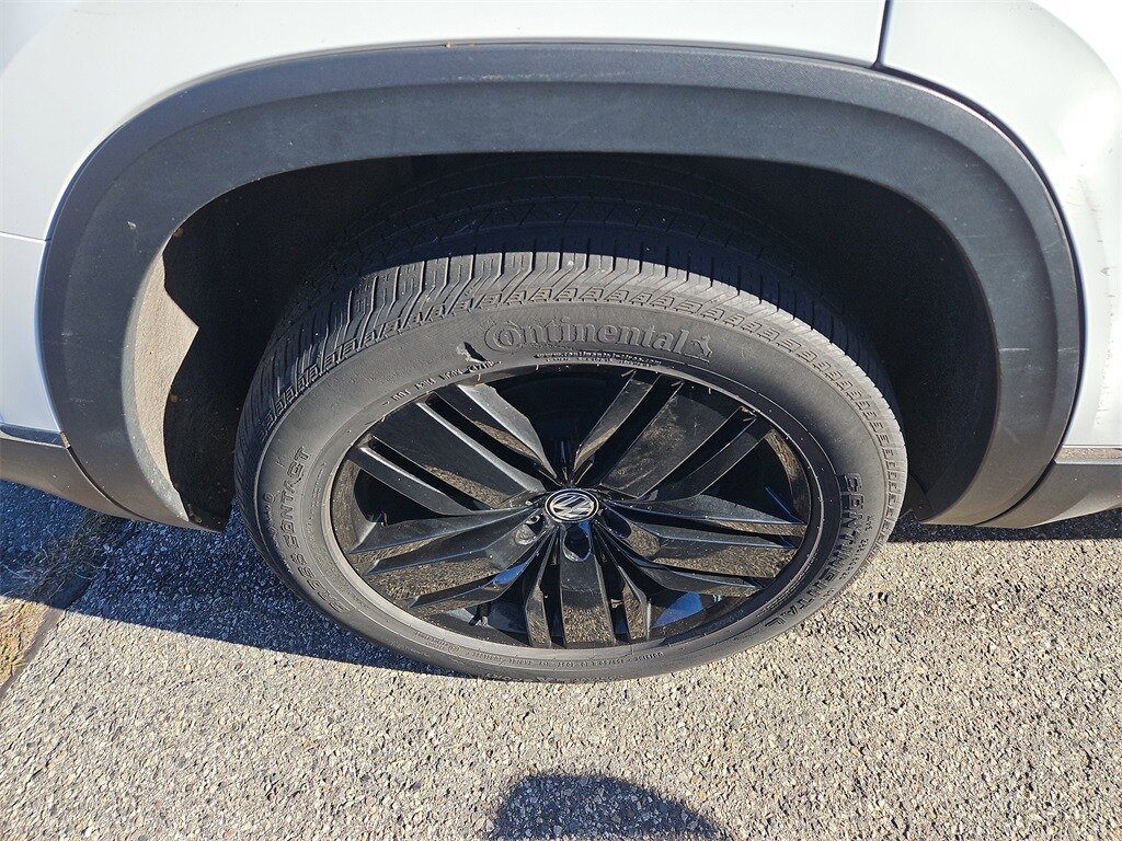 2019 Volkswagen Atlas V6 SEL photo 2