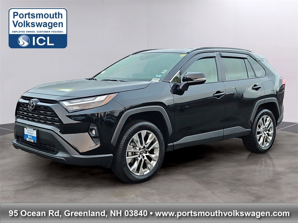 2024 Toyota RAV4 XLE Premium's photo