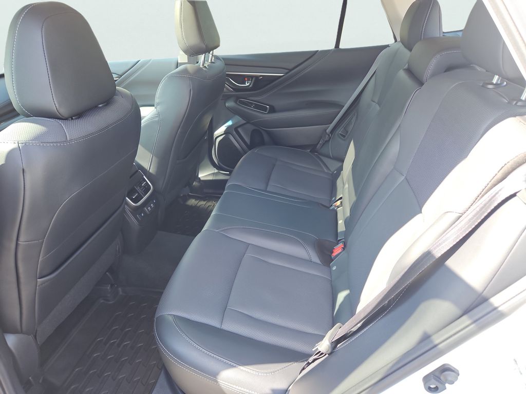 2022 Subaru Outback Limited - Photo 29
