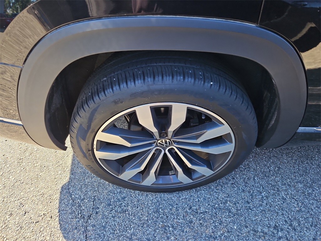 2021 Volkswagen Atlas V6 SEL R-Line photo 3