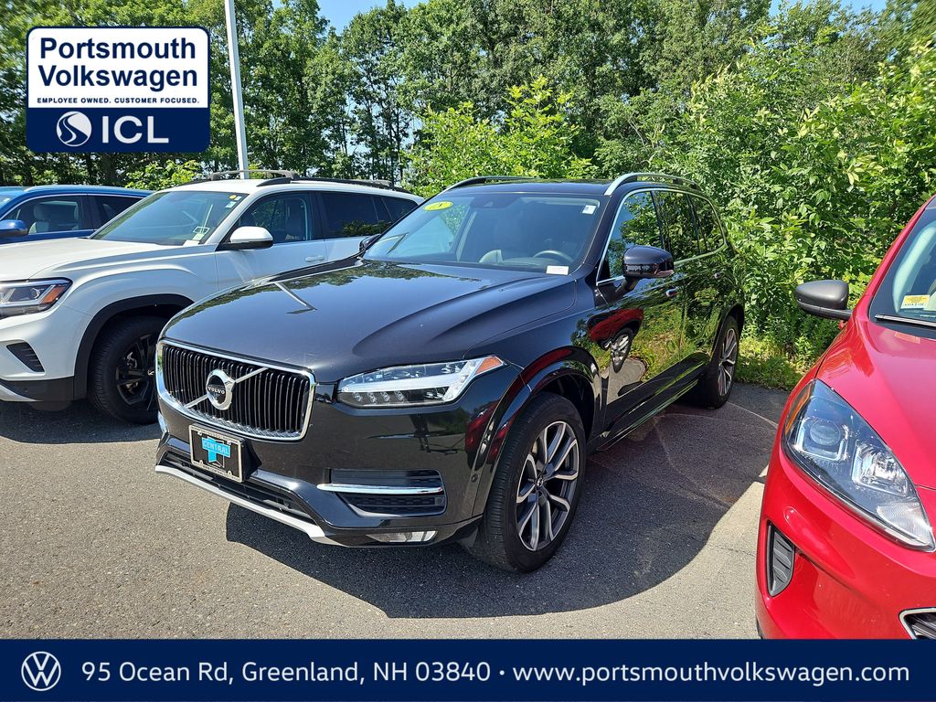 2018 Volvo XC90 T5 AWD Momentum's photo