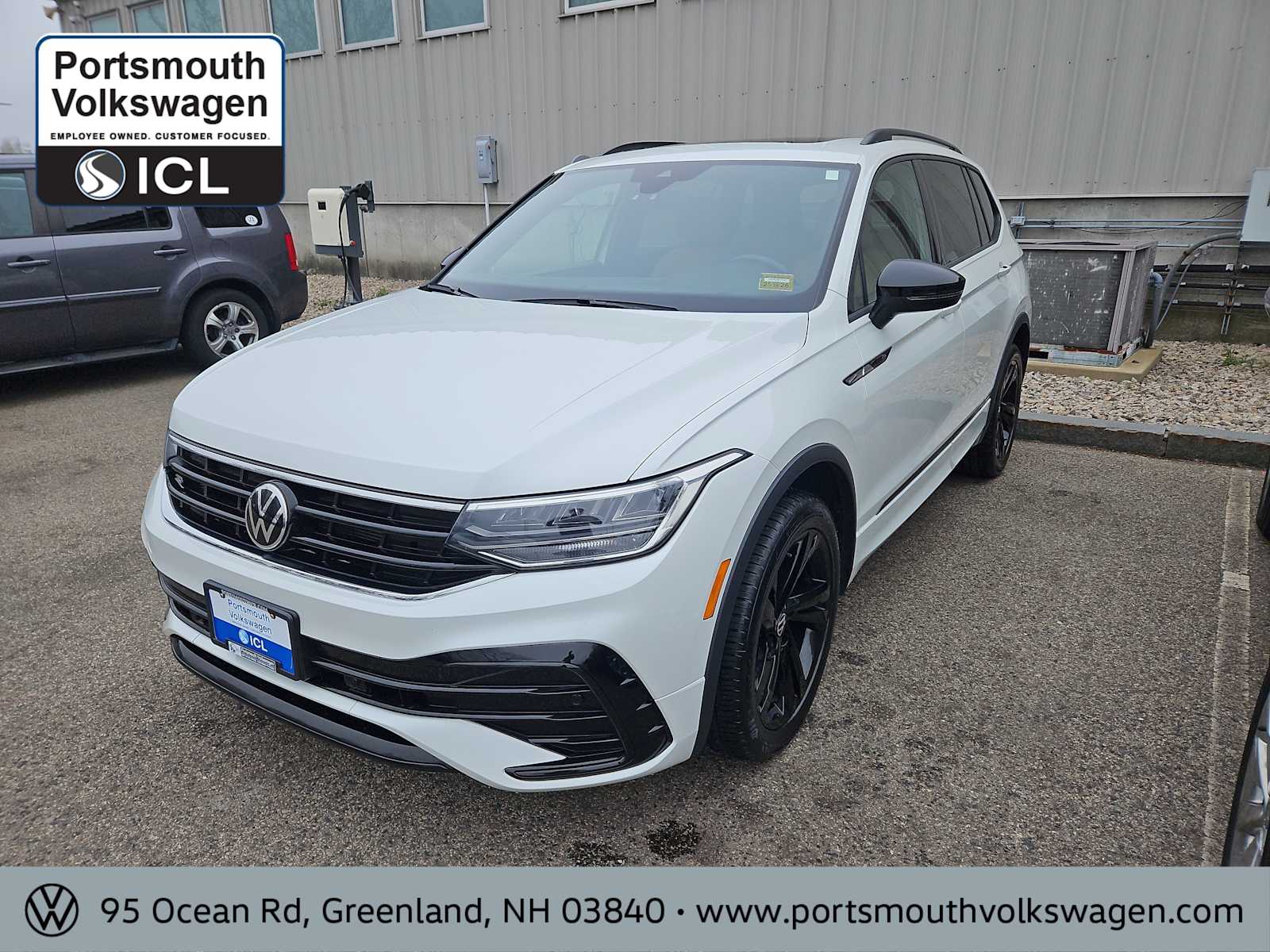 2023 Volkswagen Tiguan SE R-LINE BLACK