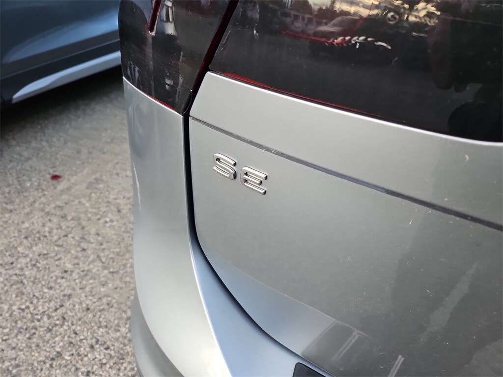 2022 Volkswagen Tiguan SE R-Line Black photo 3