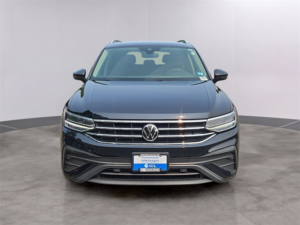 2022 Volkswagen Tiguan SE photo 2