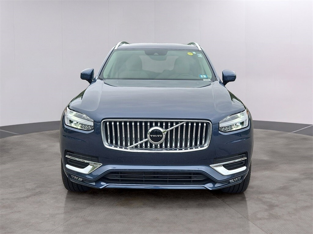 2022 Volvo XC90 T6 Inscription photo 2
