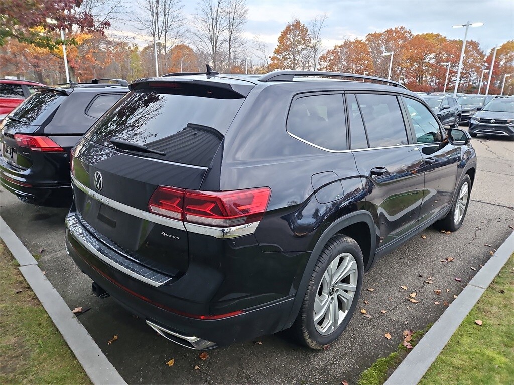 2023 Volkswagen Atlas V6 SE Technology photo 2