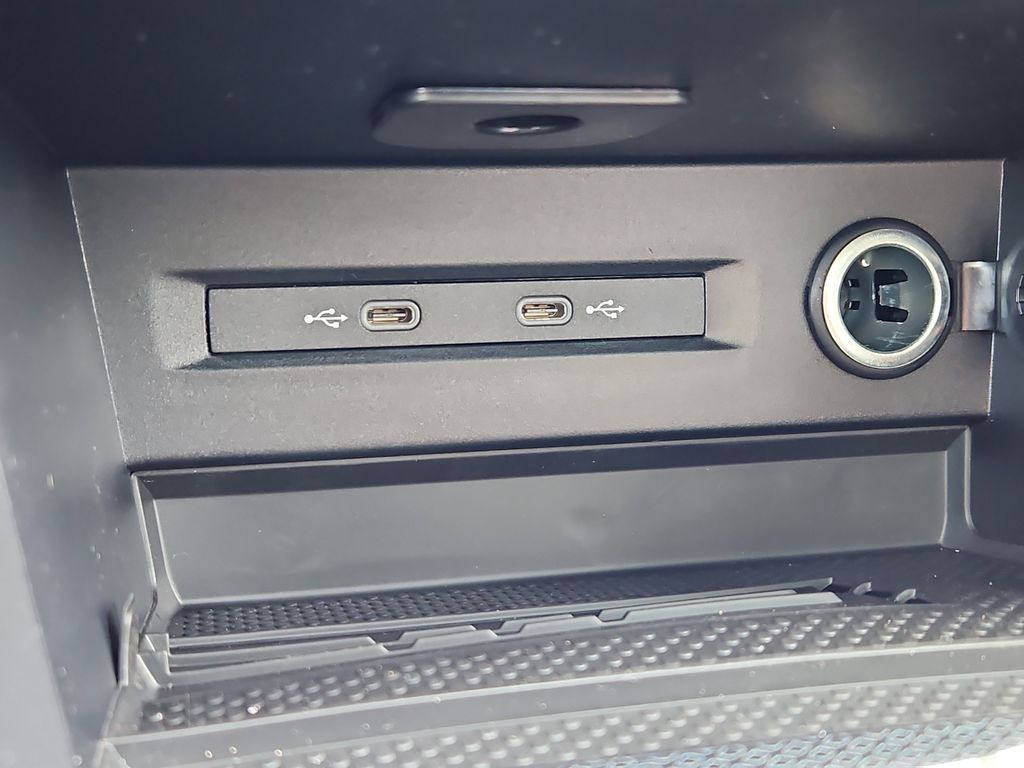 2025 Volkswagen Taos SE Black - Photo 10