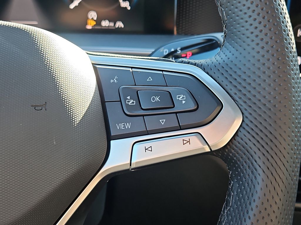 2025 Volkswagen Tiguan SE R-LINE BLACK - Photo 16