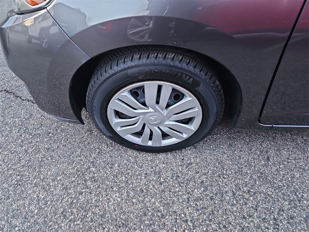 2017 Honda Fit LX photo 3