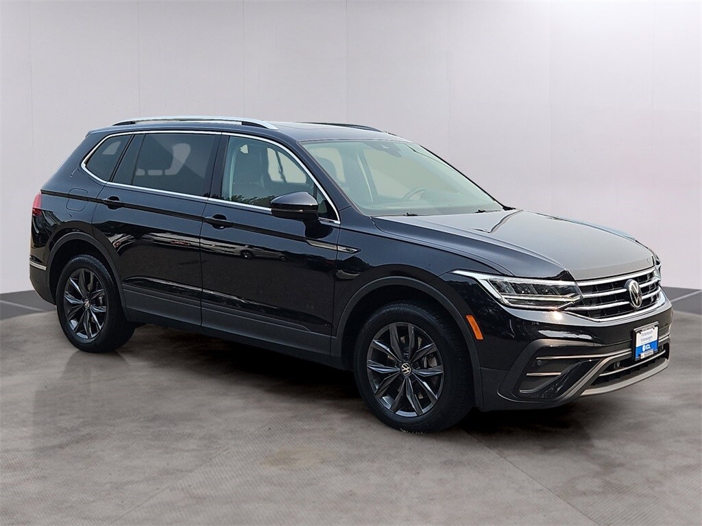 2022 Volkswagen Tiguan SE photo 3