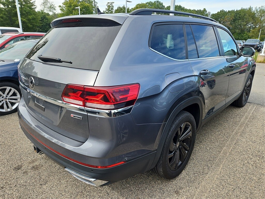 2022 Volkswagen Atlas V6 SE Technology photo 2