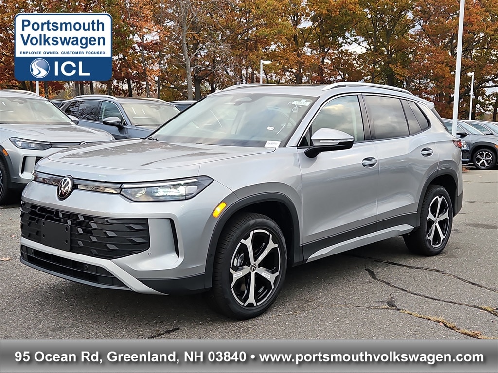 2025 Volkswagen Tiguan SE's photo