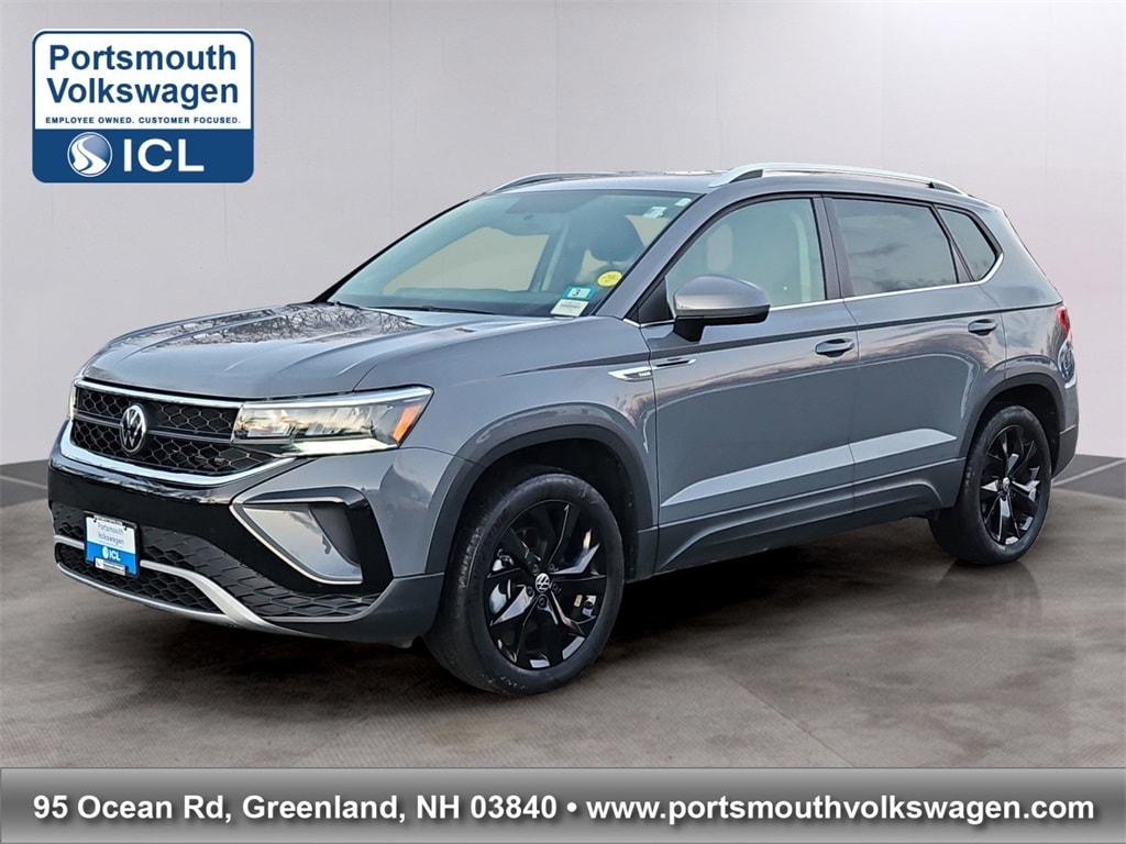 2022 Volkswagen Taos SE's photo