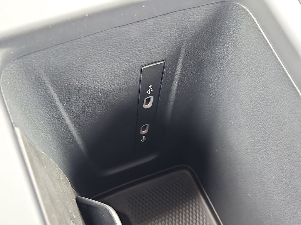 2025 Volkswagen Tiguan S - Photo 9