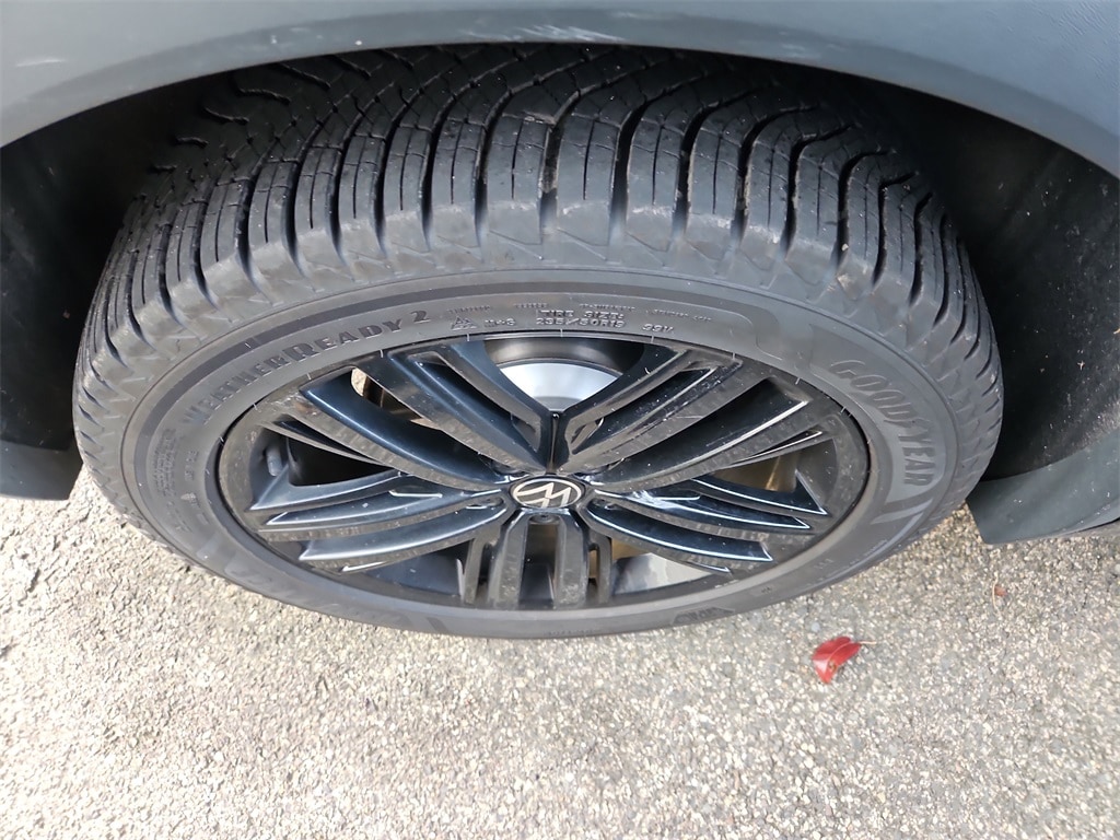 Used 2022 Volkswagen Tiguan 2.0T SE R-Line Black SUV