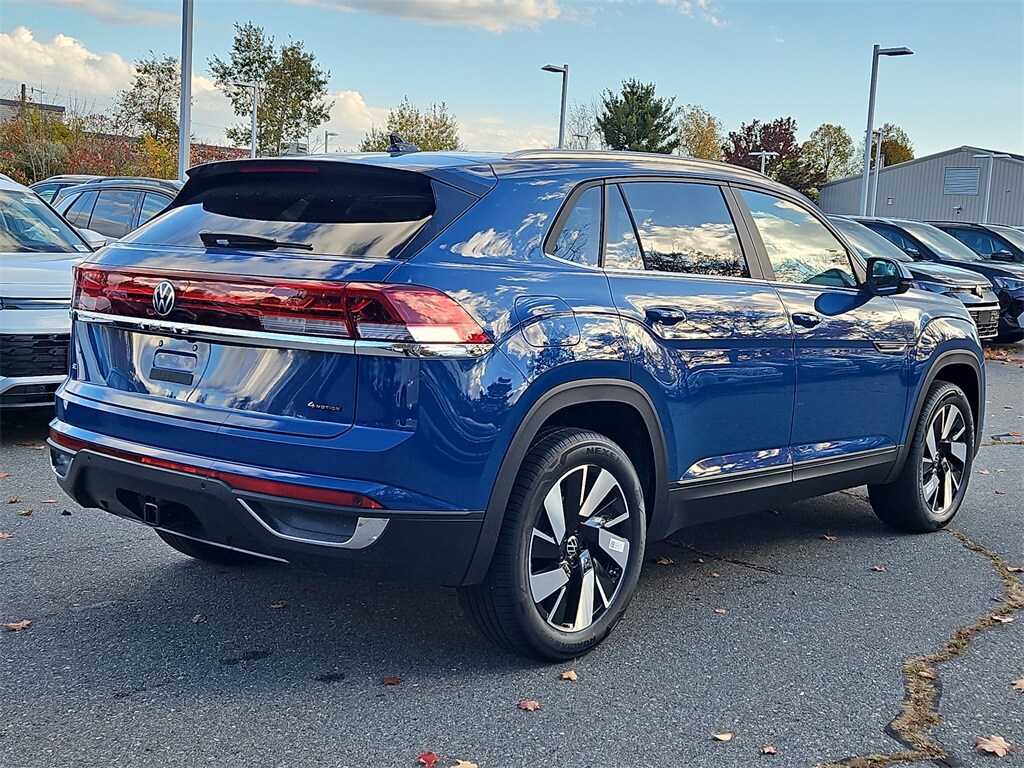 2026 Volkswagen Atlas Cross Sport SE Technology photo 2