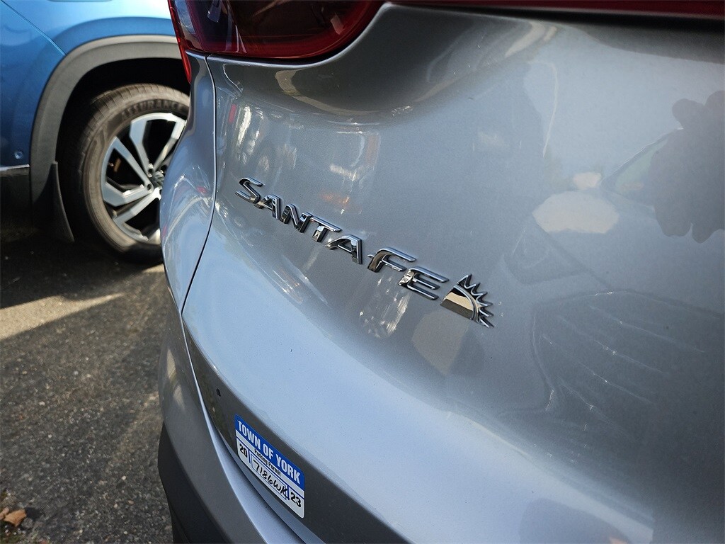 2023 Hyundai Santa Fe SEL photo 2