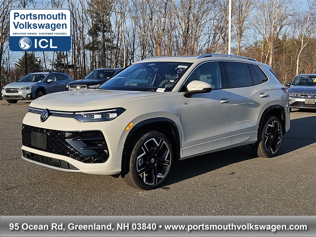 2026 Volkswagen Tiguan SEL R-Line Turbo's photo