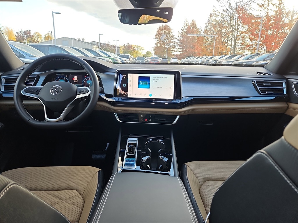 New 2026 Volkswagen Atlas Cross Sport 2.0T SE w/Technology SUV