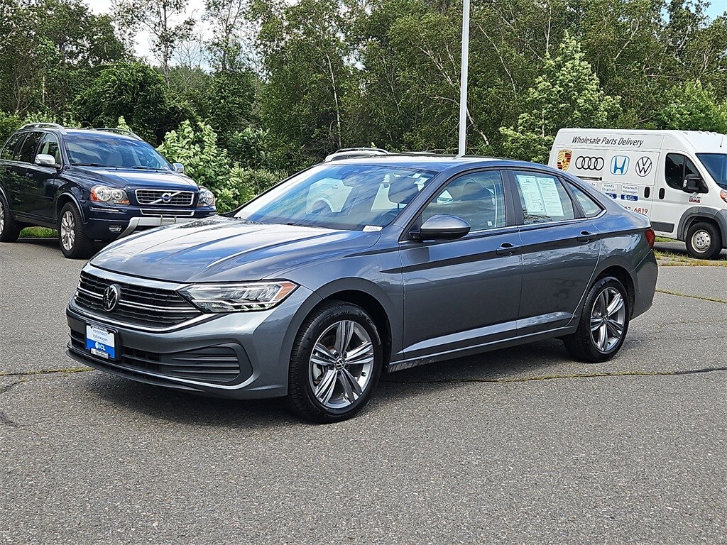 2024 Volkswagen Jetta 1.4T SE photo 3