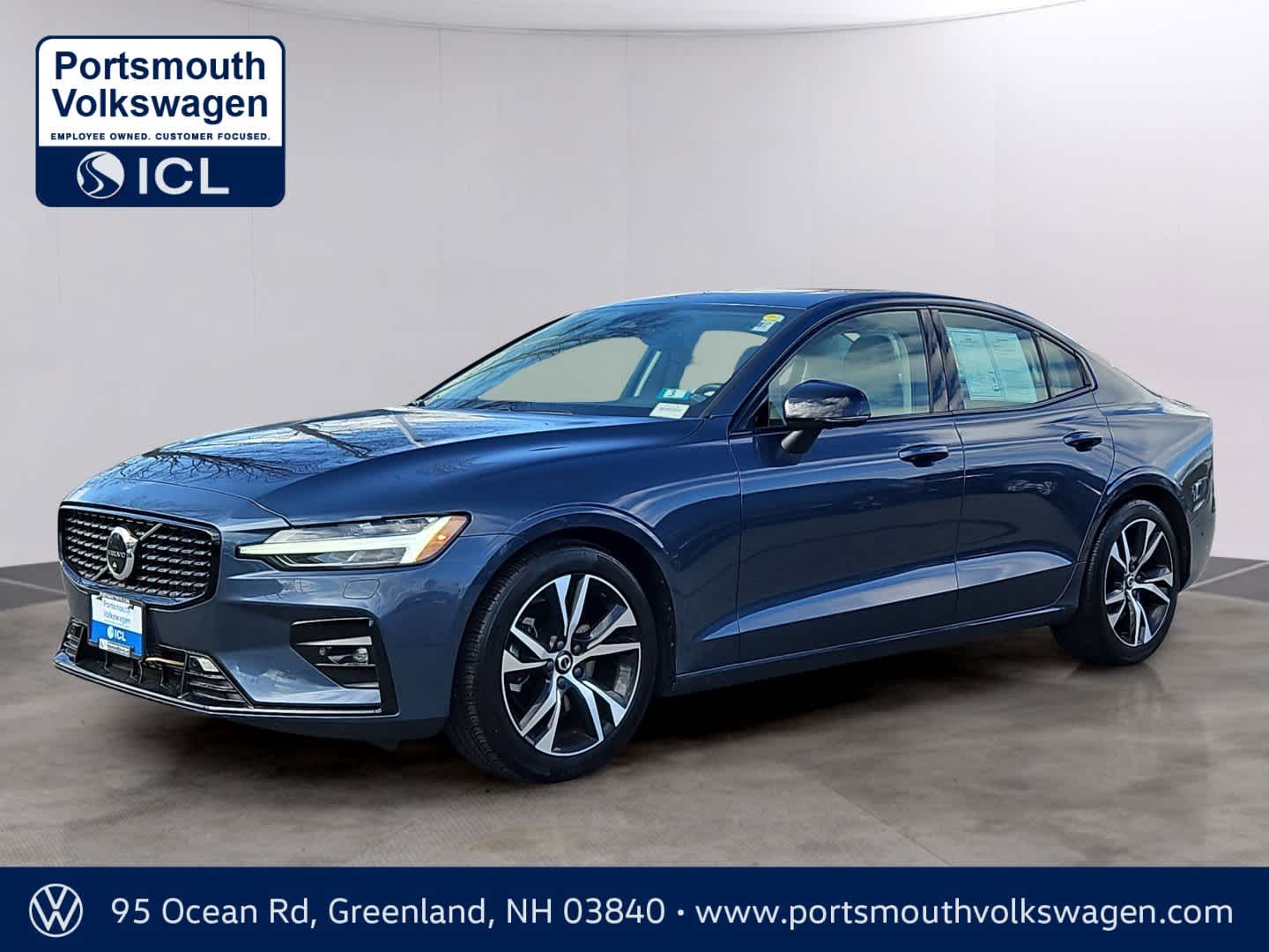 2023 Volvo S60 B5 Plus Dark Theme AWD's photo