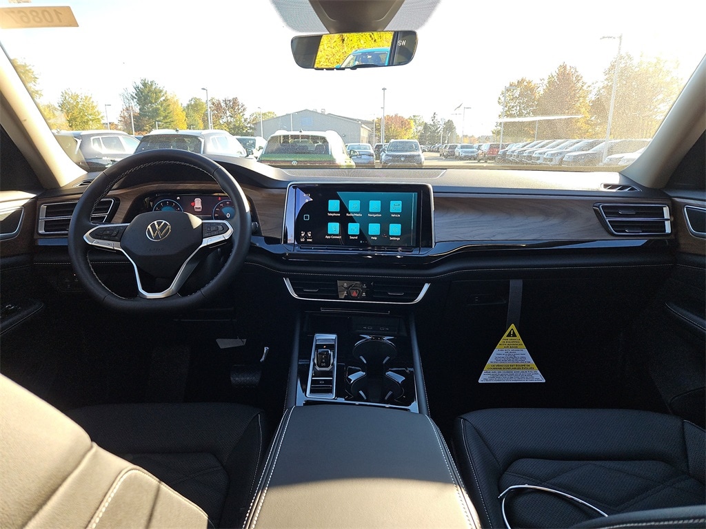 New 2026 Volkswagen Atlas 2.0T SE w/Technology SUV