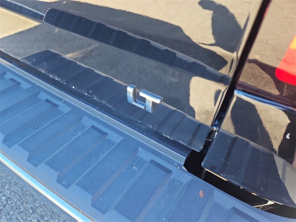 2017 Chevrolet Silverado 1500 photo 4