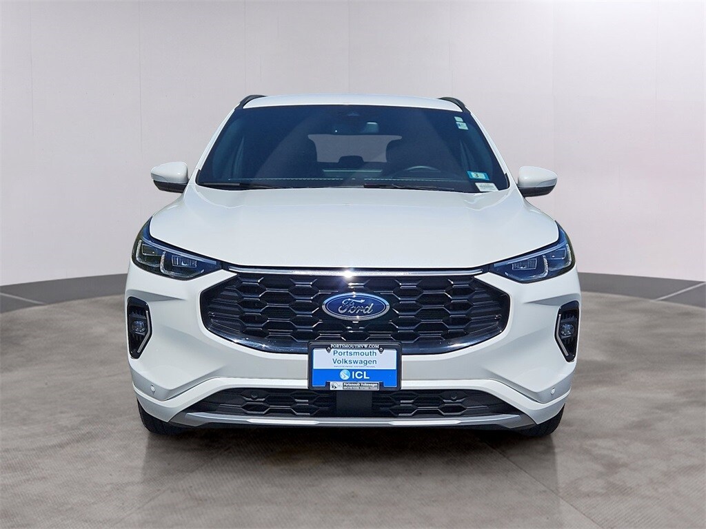 2023 Ford Escape ST-Line Elite photo 2