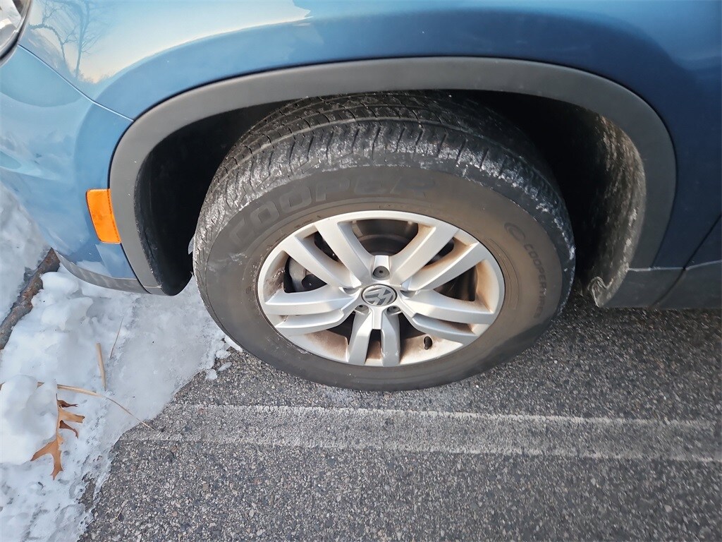 Used 2017 Volkswagen Tiguan 2.0T S 4MOTION SUV