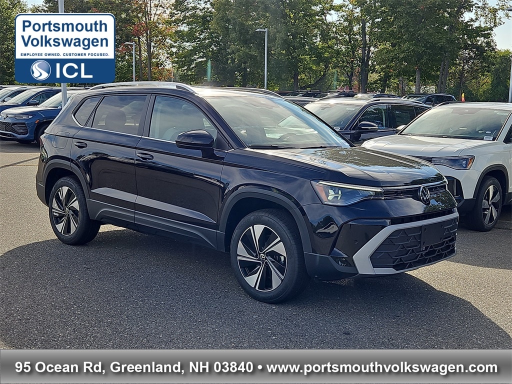 2025 Volkswagen Taos SE's photo