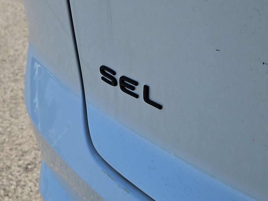 2026 Volkswagen Atlas Cross Sport SEL R-LINE - Photo 6