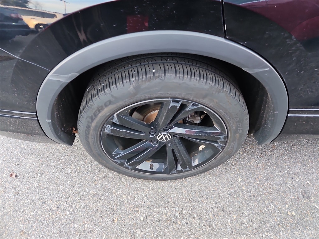 Certified 2023 Volkswagen Tiguan 2.0T SE R-Line Black SUV