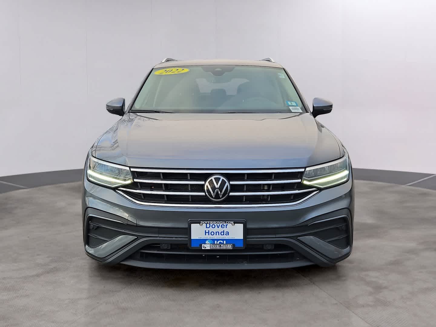 Used 2022 Volkswagen Tiguan SE with VIN 3VV2B7AX1NM012543 for sale in Greenland, NH
