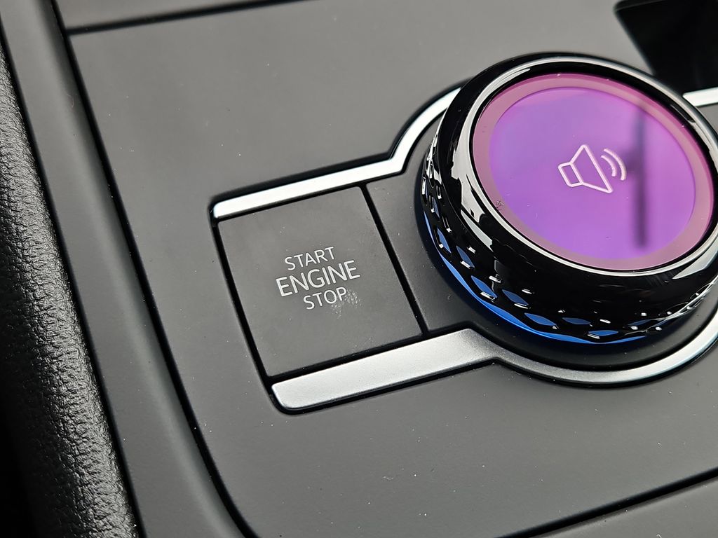 2025 Volkswagen Tiguan S - Photo 11