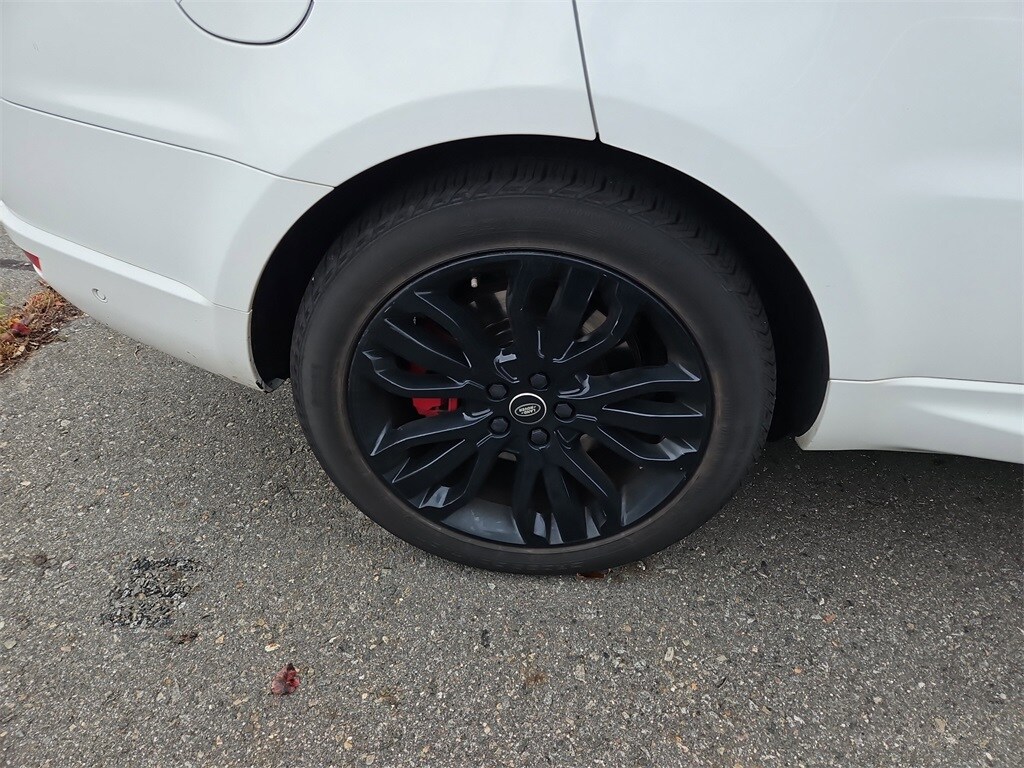 2019 Land Rover Range Rover Sport Supercharged Dynamic photo 3