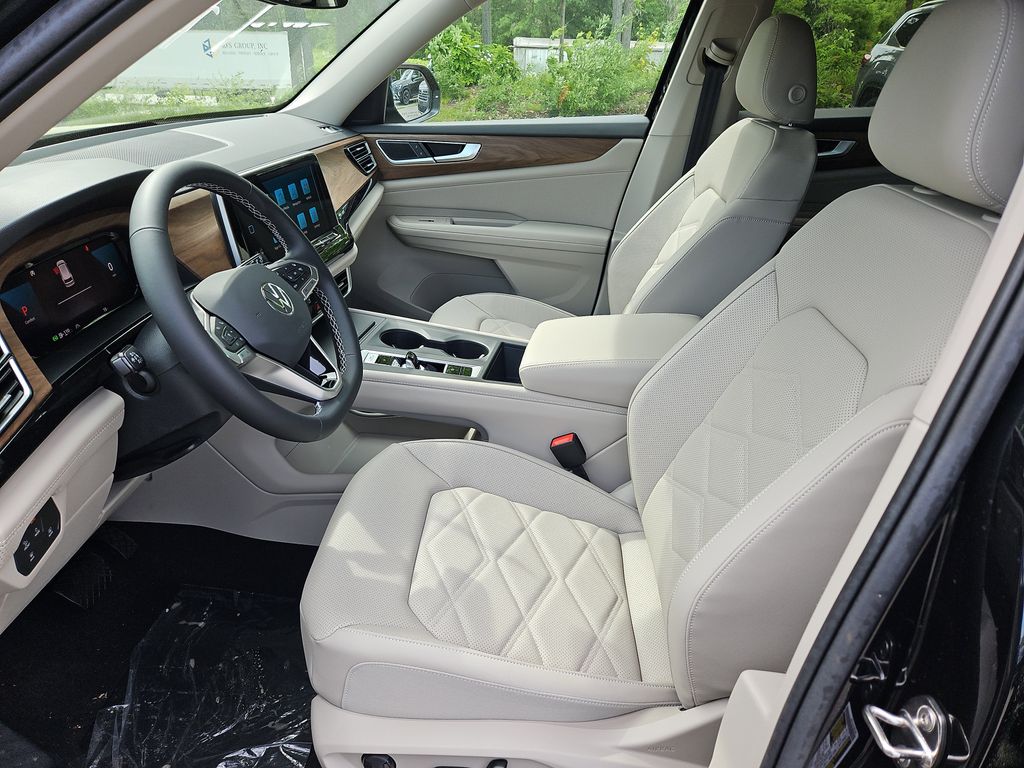 2026 Volkswagen Atlas SE - Photo 18