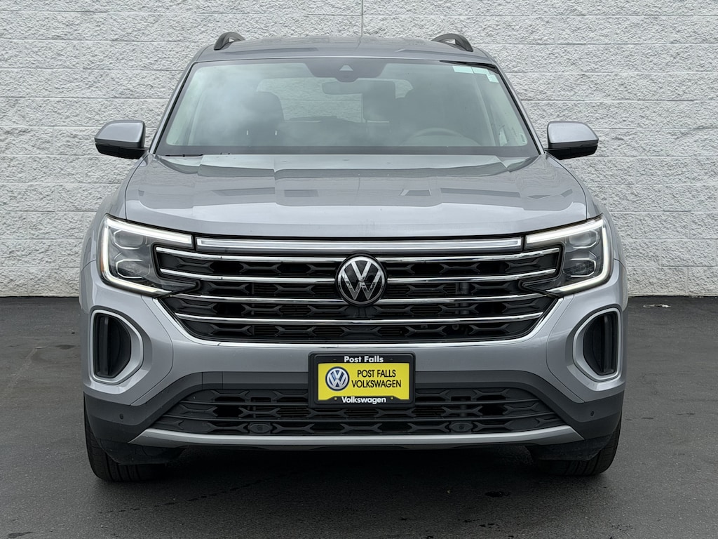 Used 2025 Volkswagen Atlas 2.0T SE w/Technology SUV