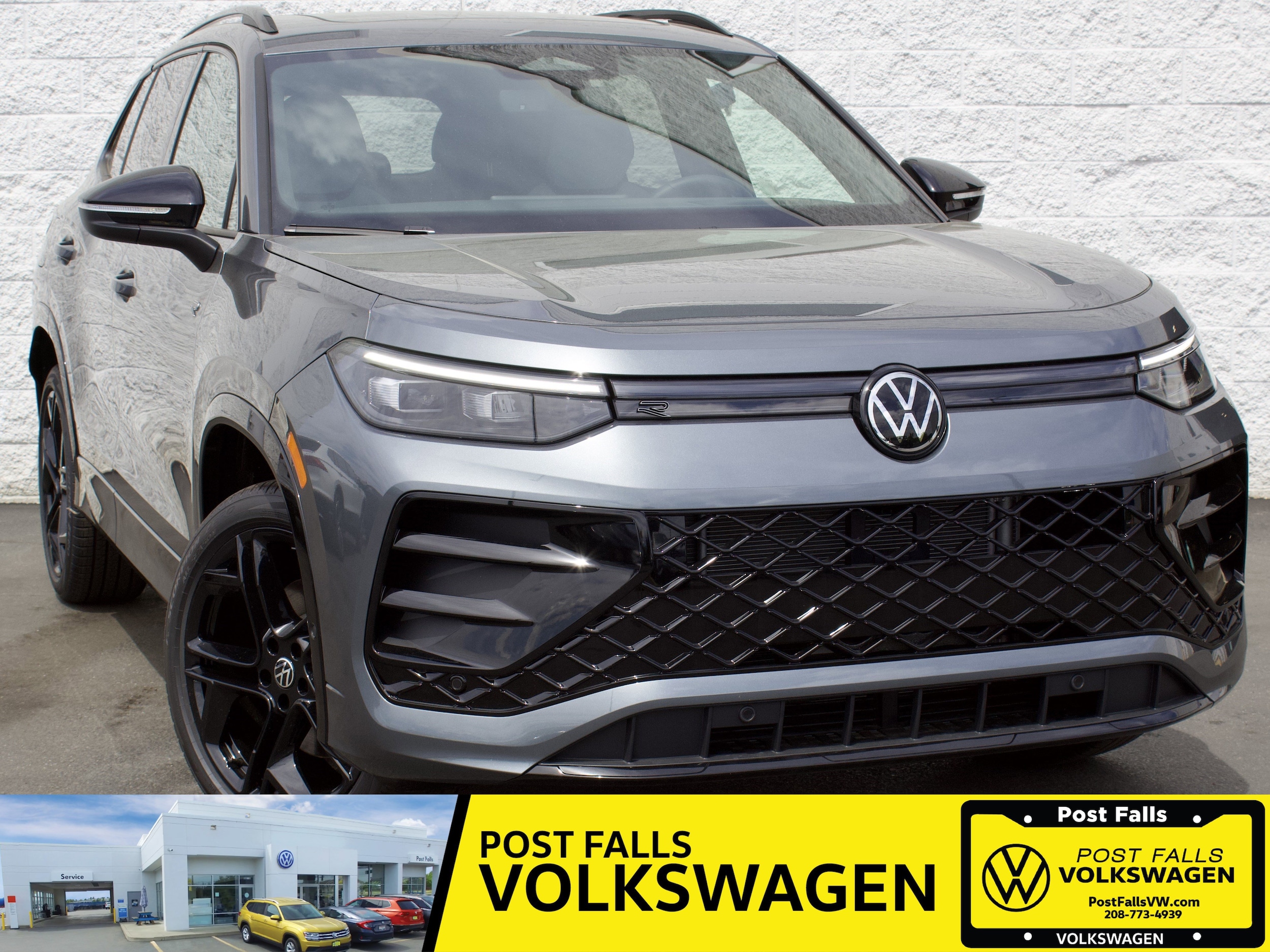 2026 Volkswagen Tiguan 2.0T SE R-Line Black 4Motion's photo