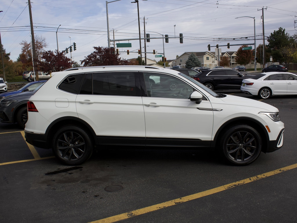 Used 2022 Volkswagen Tiguan 2.0T SE SUV