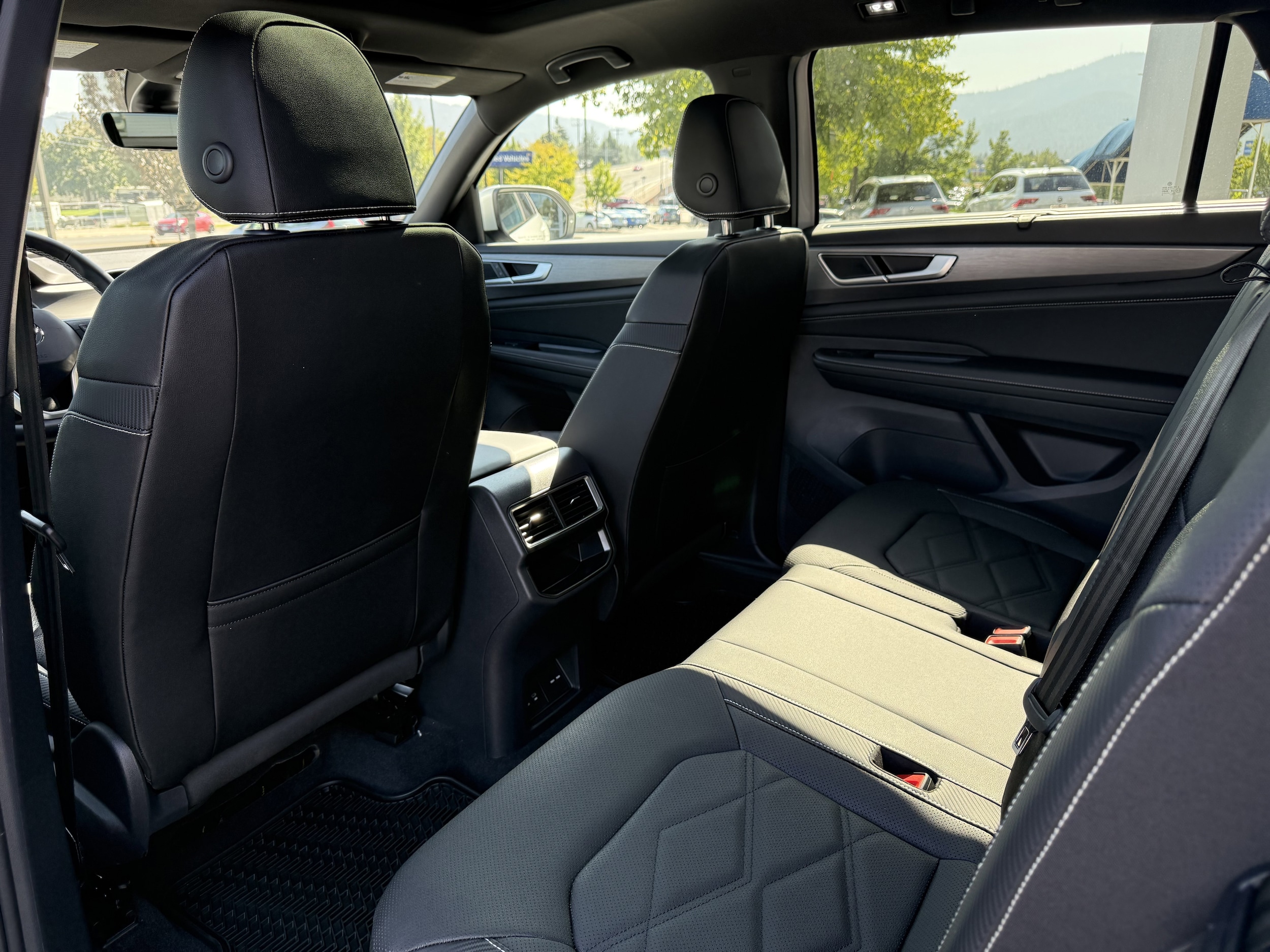 2026 Volkswagen Atlas Cross Sport SE w/Tech - Photo 26