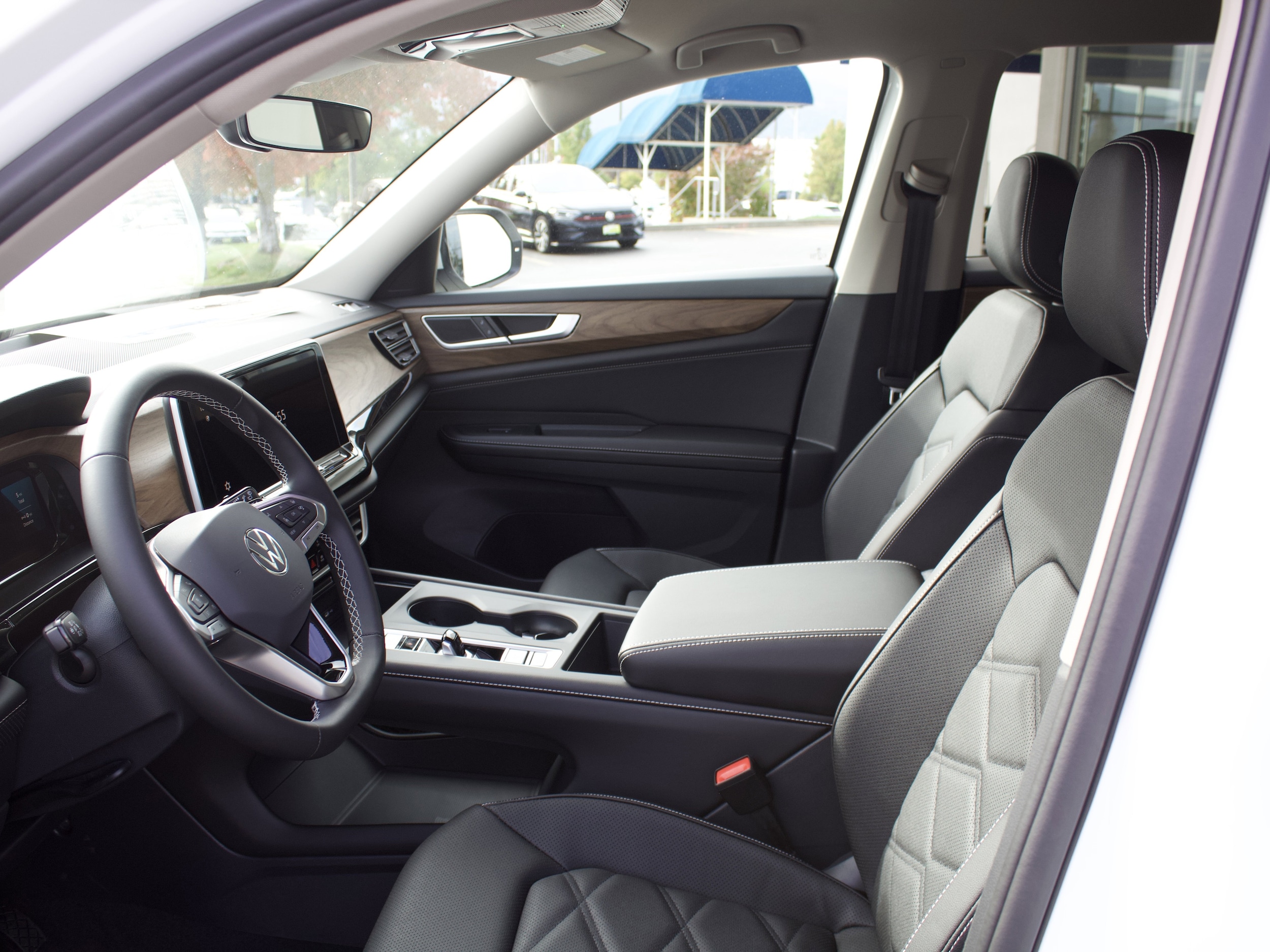 2026 Volkswagen Atlas SE - Photo 11