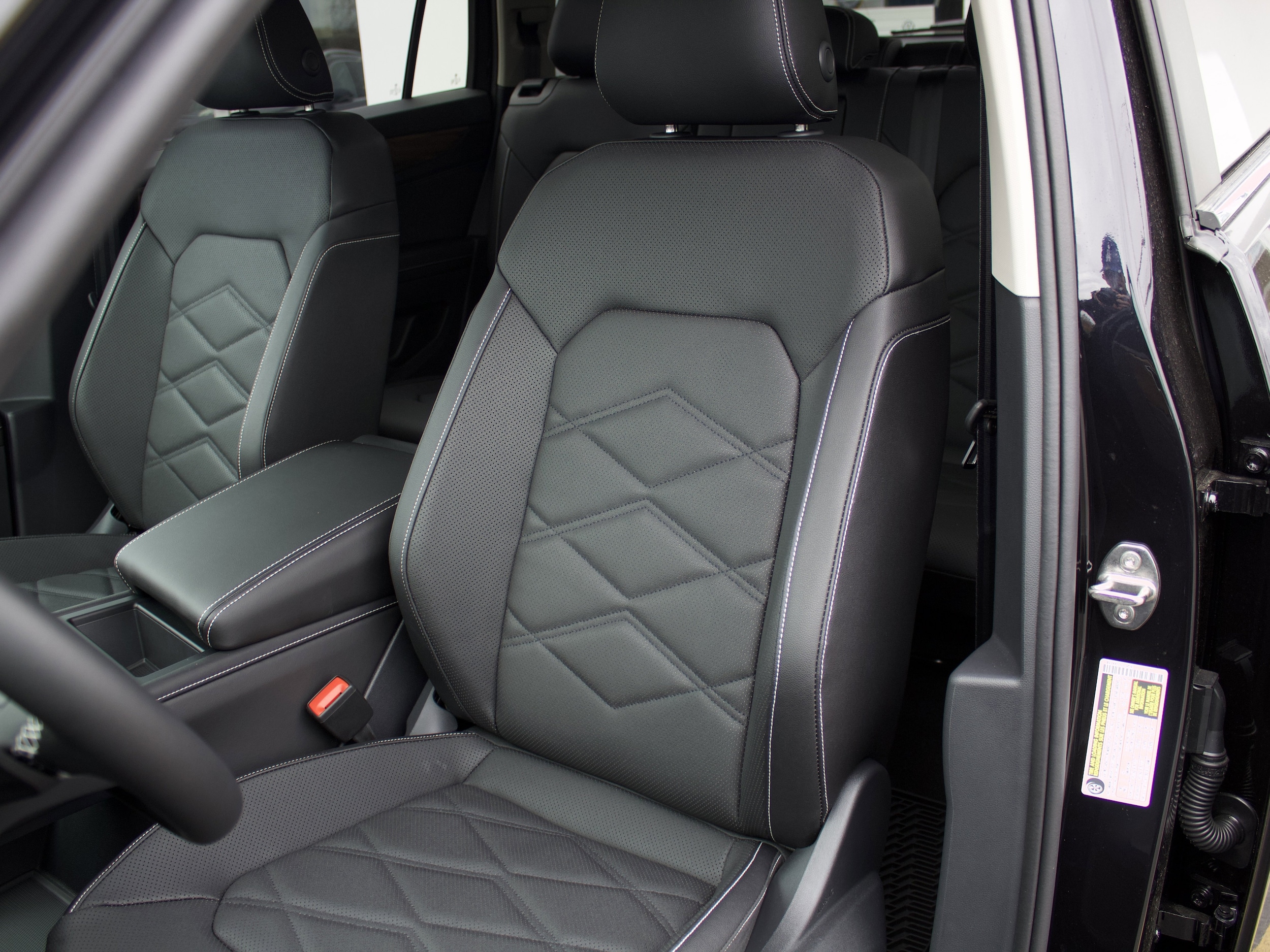 2026 Volkswagen Atlas SE - Photo 12