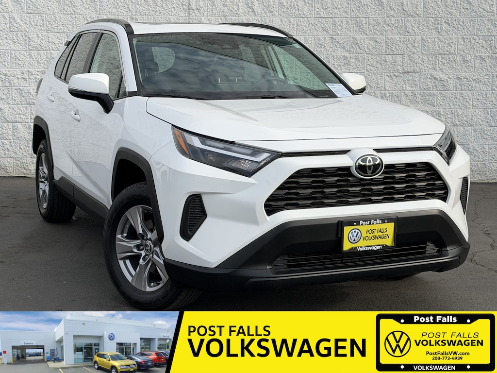 Used 2025 Toyota RAV4 XLE SUV
